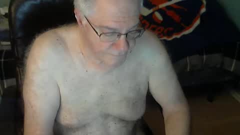 Snapshot of islesman22 chatting on September 18, 9:44 am islesman22 online show from September 18, 9:44 am