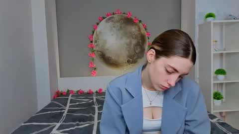 Emilia online show from February 15, 6:10 am