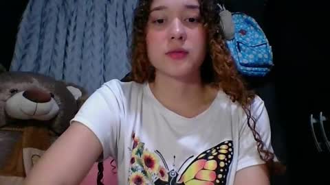 Snapshot of issa30213 chatting on October 4, 2:20 am Issa online show from October 4, 2:20 am