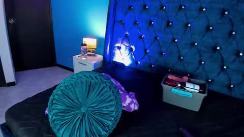 Snapshot of issa_clark01 chatting on January 6, 9:29 pm Issa online show from January 6, 9:29 pm