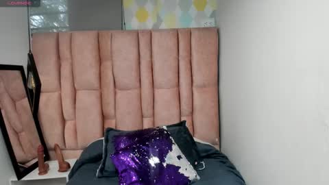 ISSA MILF online show from February 23, 2:03 pm