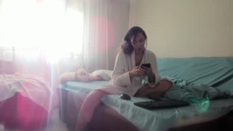 Issabelle online show from January 19, 7:04 am