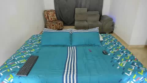 Isabella  online show from February 22, 5:23 am