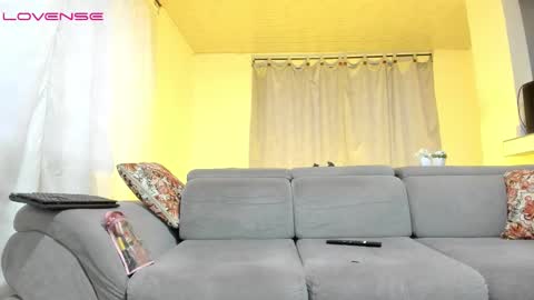 Isabella  online show from September 16, 11:06 pm