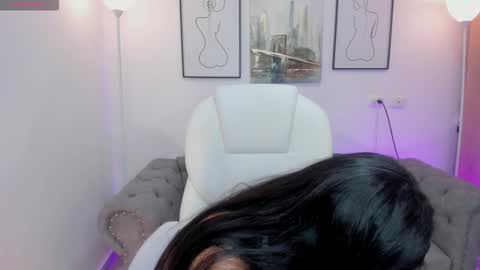 Snapshot of issi_loren chatting on October 16, 6:09 pm issi_loren online show from October 16, 6:09 pm
