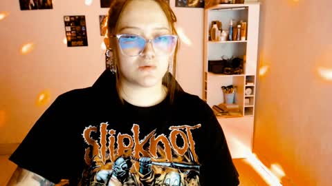 Yiz online show from December 28, 7:11 am