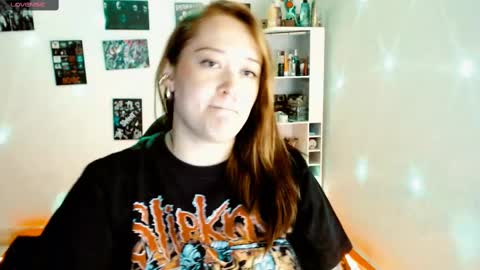 Yiz online show from February 24, 3:44 am