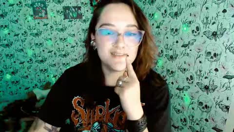 Yiz online show from March 16, 5:44 am