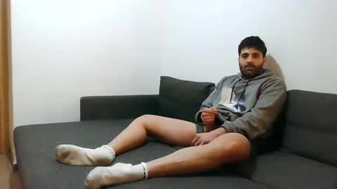 italianboybcn online show from December 30, 12:54 am