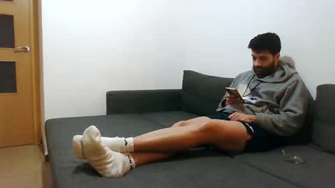 italianboybcn online show from December 31, 12:36 pm