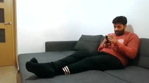 italianboybcn online show from January 3, 11:44 pm