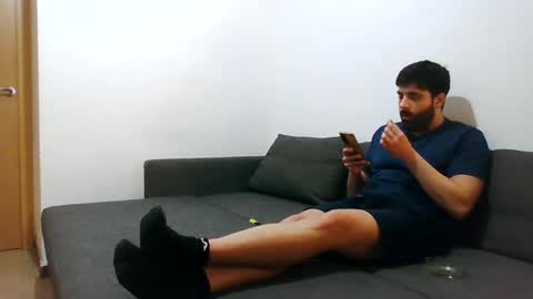 italianboybcn online show from January 6, 1:52 pm