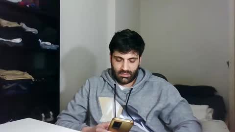 italianboybcn online show from January 11, 11:13 pm