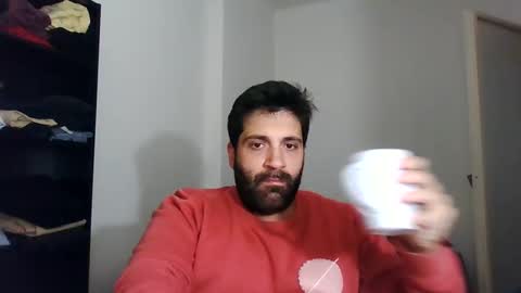 italianboybcn online show from March 10, 7:10 am