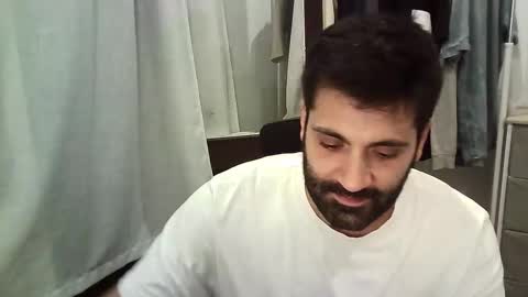 italianboybcn online show from September 11, 10:54 pm