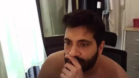 italianboybcn online show from September 18, 7:21 am