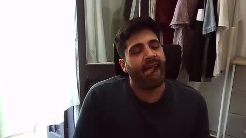 italianboybcn online show from October 11, 8:24 am