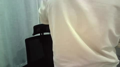 italianboybcn online show from October 29, 6:53 pm