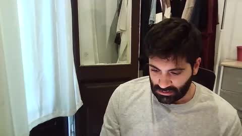 Snapshot of italianboybcn chatting on November 4, 8:13 am italianboybcn online show from November 4, 8:13 am