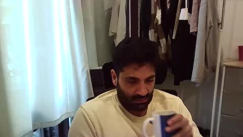 Snapshot of italianboybcn chatting on November 15, 7:38 am italianboybcn online show from November 15, 7:38 am