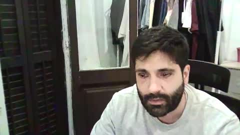 italianboybcn online show from November 19, 6:19 pm