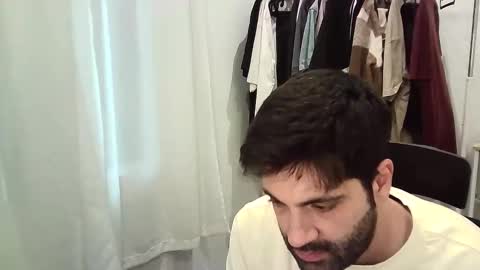 Snapshot of italianboybcn chatting on November 30, 9:13 am italianboybcn online show from November 30, 9:13 am