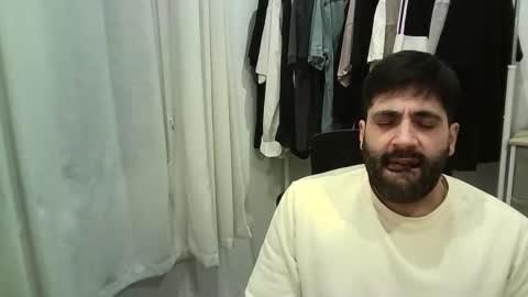 Snapshot of italianboybcn chatting on December 5, 6:26 pm italianboybcn online show from December 5, 6:26 pm