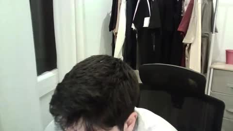 Snapshot of italianboybcn chatting on December 16, 7:08 pm italianboybcn online show from December 16, 7:08 pm