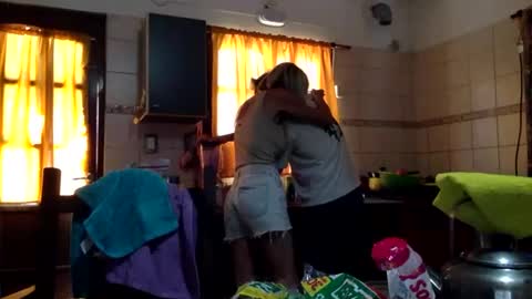 italiankingstripper online show from February 8, 3:15 pm