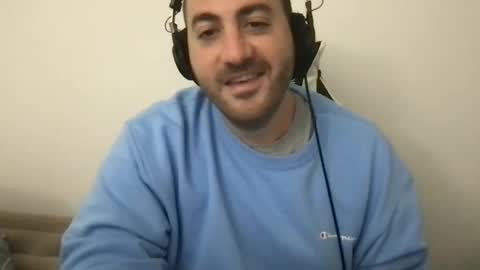 Snapshot of italianknob chatting on January 2, 7:33 am Valentino online show from January 2, 7:33 am