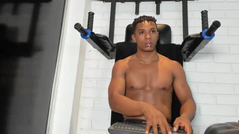 Snapshot of italomoore chatting on September 16, 12:06 pm Italo Moore online show from September 16, 12:06 pm