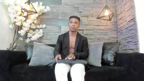 Snapshot of italomoore chatting on October 4, 12:03 pm Italo Moore online show from October 4, 12:03 pm