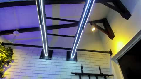 Snapshot of italomoore chatting on November 9, 11:19 am Italo Moore online show from November 9, 11:19 am