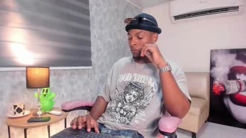 Snapshot of itanxfor chatting on November 13, 1:43 pm itanxfor online show from November 13, 1:43 pm