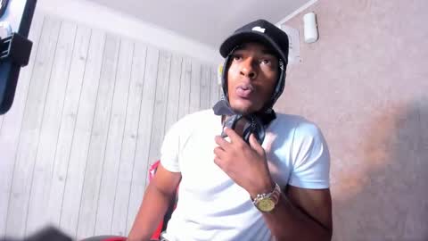 Snapshot of itanxfor chatting on November 17, 12:33 pm itanxfor online show from November 17, 12:33 pm