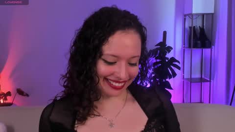 Snapshot of its_marie chatting on November 15, 6:37 pm Maria online show from November 15, 6:37 pm