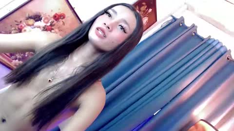 its_me_luna1111 online show from January 12, 5:01 am