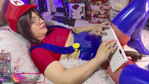 Fansly and Instagram Its vero   online show from December 21, 8:21 am