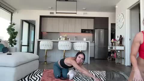 itscaylawatsun online show from February 21, 5:09 pm