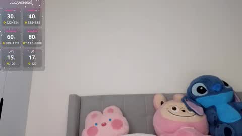 Snapshot of itsdevilcat chatting on October 23, 2:11 am Queen Liya online show from October 23, 2:11 am