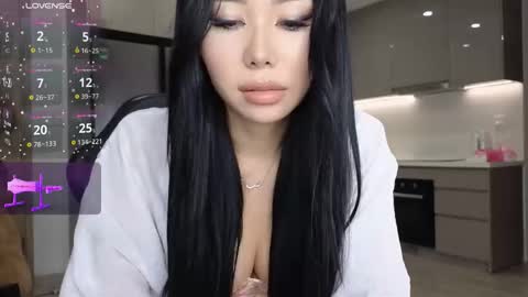 Snapshot of itsdevilcat chatting on October 30, 5:35 pm Queen Liya online show from October 30, 5:35 pm