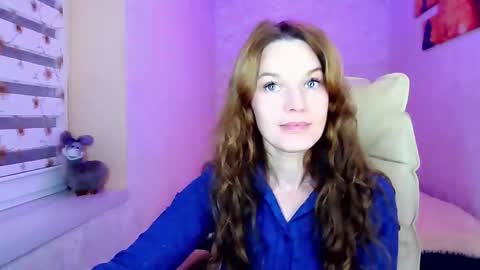 Snapshot of itslunaday chatting on October 2, 6:37 pm itslunaday online show from October 2, 6:37 pm