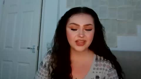 itslunahaze online show from January 9, 12:13 am