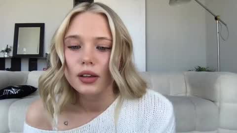 OF  madisynmaee online show from February 26, 8:00 pm