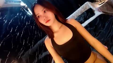 Snapshot of itsme_liza chatting on November 20, 6:40 pm itsme_liza online show from November 20, 6:40 pm