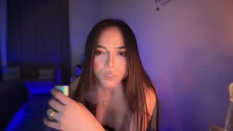 KendraX online show from February 18, 6:37 pm