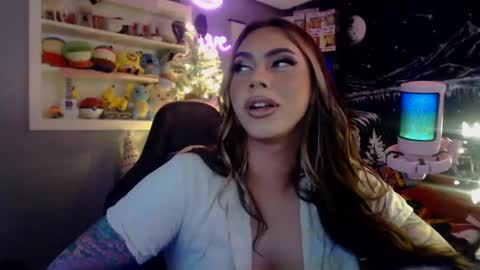 Nicki Foxx online show from December 4, 11:24 pm