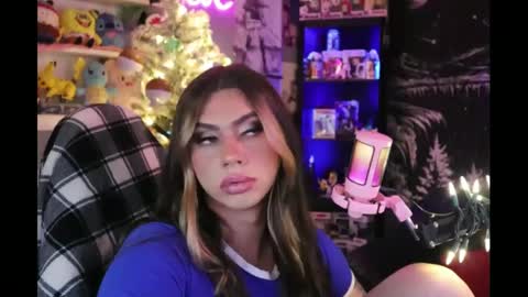 Nicki Foxx online show from December 8, 12:18 am
