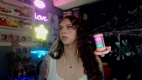 Nicki Foxx online show from February 14, 1:34 am