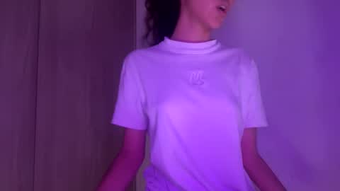 ItsSweetSinnyX online show from June 6, 3:11 am